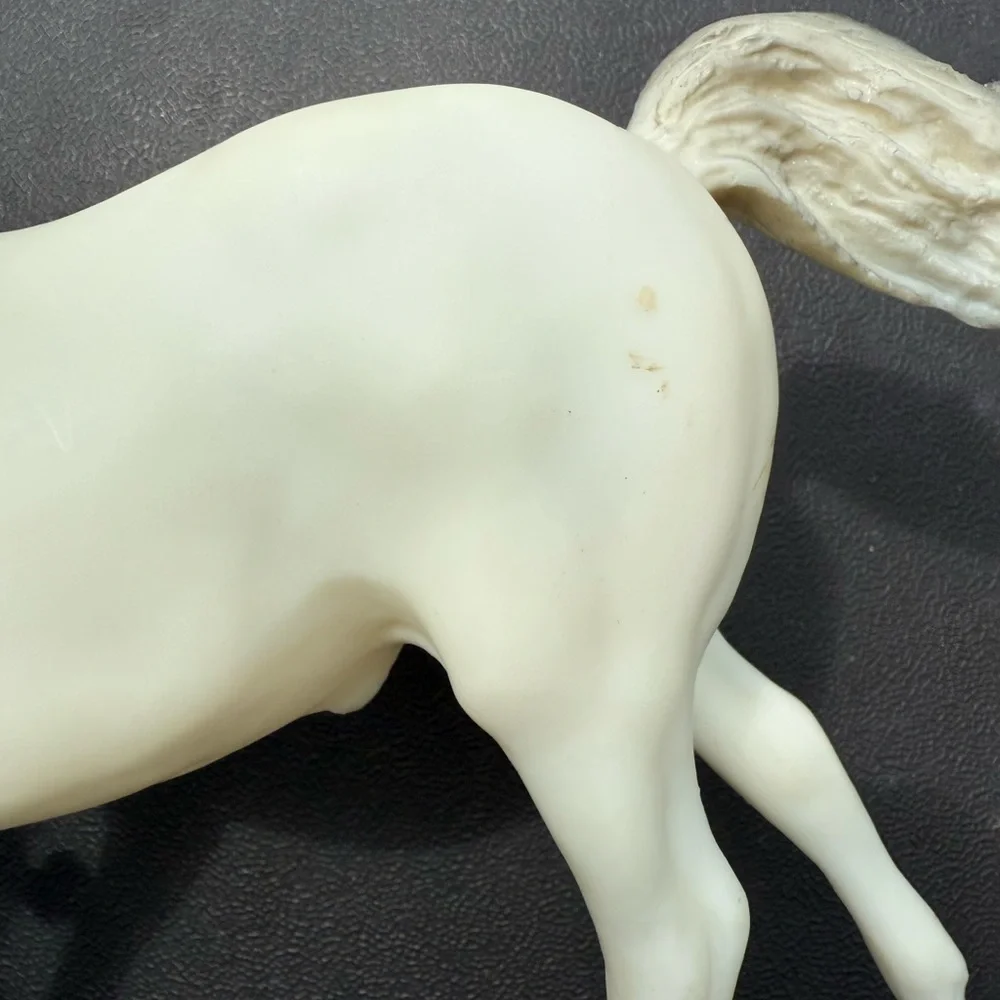Vintage Breyer #210 Unicorn Running Stallion, a Classic Model from the 1980’s